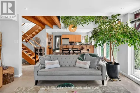 1461 Erbmill Lane Ottawa ON K0A 2P0