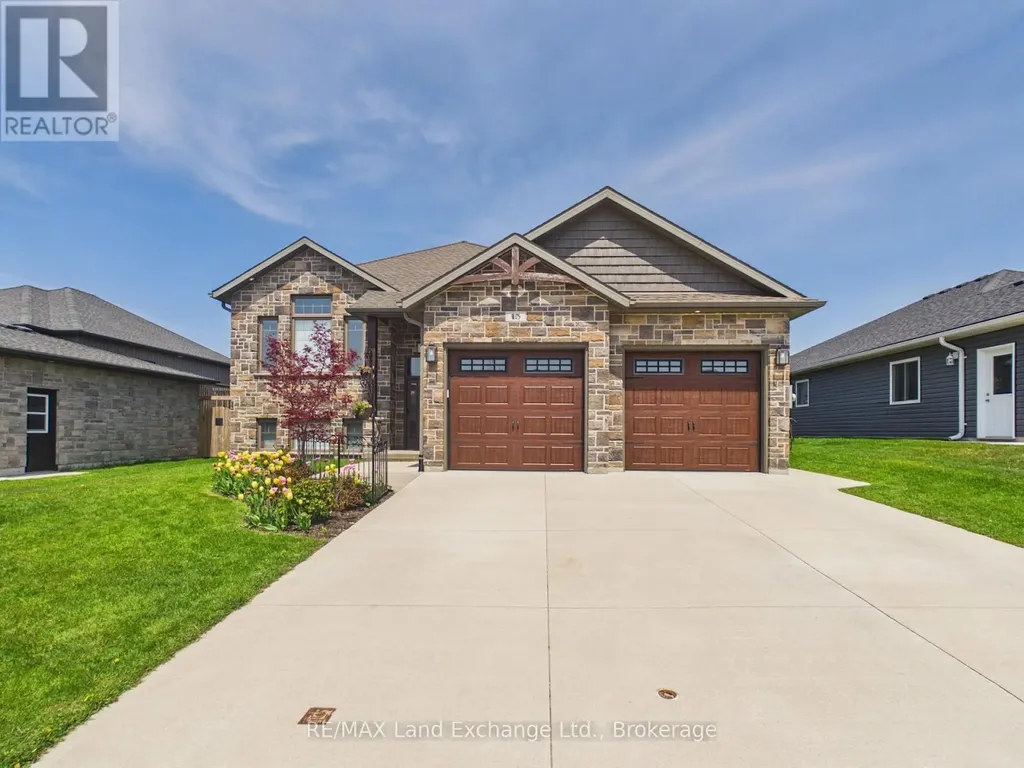 13 Lakefield Drive Kincardine ON N2Z 0C9