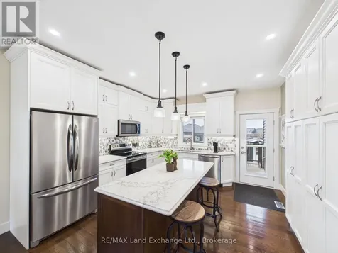 13 Lakefield Drive Kincardine ON N2Z 0C9