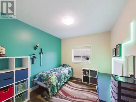 13 Lakefield Drive Kincardine ON N2Z 0C9