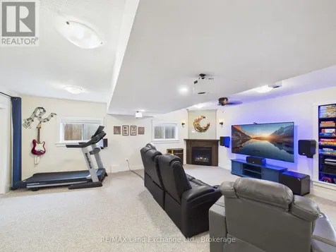 13 Lakefield Drive Kincardine ON N2Z 0C9
