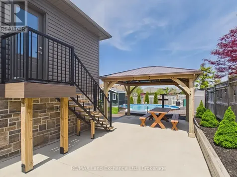 13 Lakefield Drive Kincardine ON N2Z 0C9