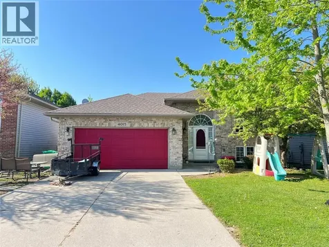 4015 Applewood Drive Petrolia ON N0N 1R0