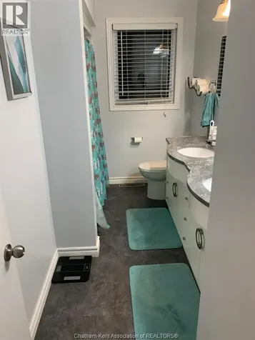 9 Owen Avenue Chatham ON N7L 3W8