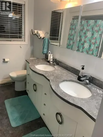 9 Owen Avenue Chatham ON N7L 3W8