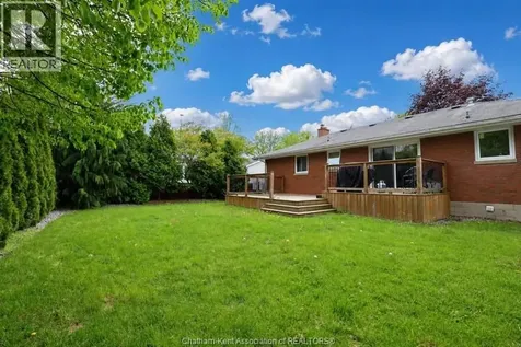9 Owen Avenue Chatham ON N7L 3W8