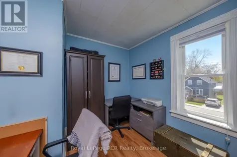 494 16th Street West Owen Sound ON N4K 4A4