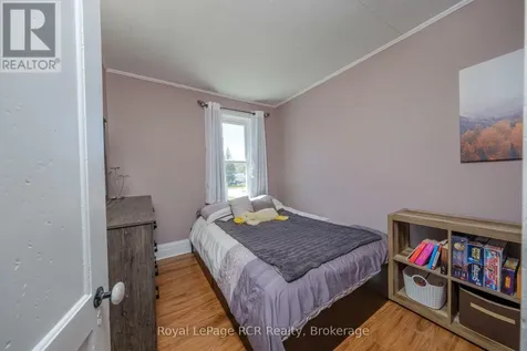 494 16th Street West Owen Sound ON N4K 4A4