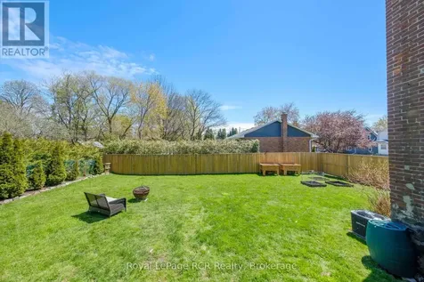 494 16th Street West Owen Sound ON N4K 4A4