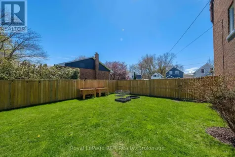 494 16th Street West Owen Sound ON N4K 4A4