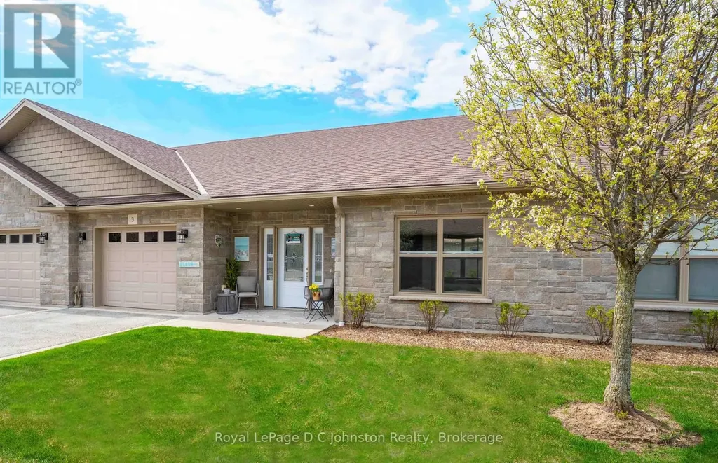 246 Grey Street South Saugeen Shores ON N0H 2L0