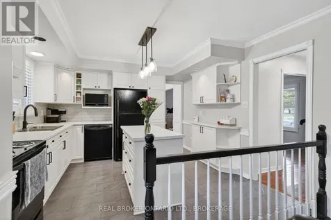 948 Fourth Street East Cornwall ON K6H 2K3
