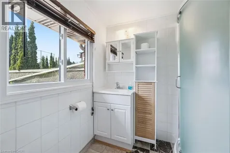 49 Overlea Drive Kitchener ON N2M 1S9