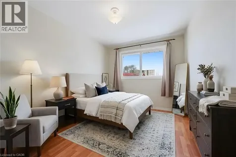 49 Overlea Drive Kitchener ON N2M 1S9