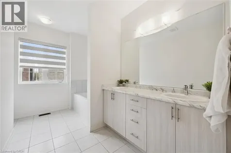 3 Gledhill Crescent Cambridge ON N1T 0G2
