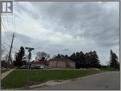 251 Stanley Street Brantford ON N3S 6N5