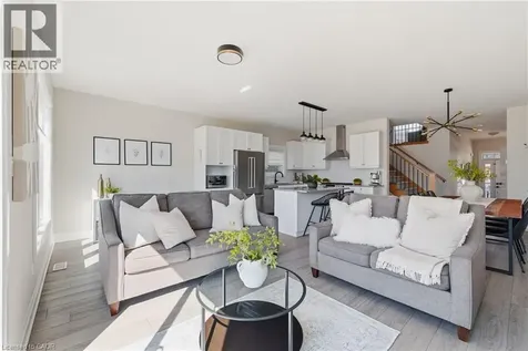 38 Sportsman Hill Street Kitchener ON N2H 5T3