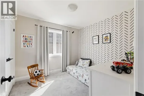 38 Sportsman Hill Street Kitchener ON N2H 5T3