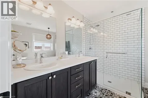 38 Sportsman Hill Street Kitchener ON N2H 5T3