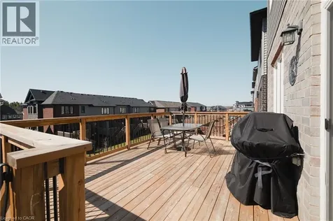 38 Sportsman Hill Street Kitchener ON N2H 5T3