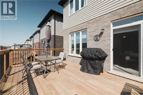 38 Sportsman Hill Street Kitchener ON N2H 5T3