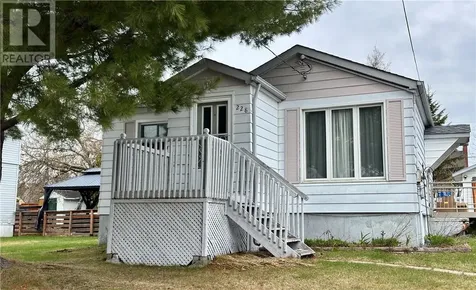 228 Fourth Avenue Lively ON P3Y 1M4