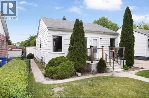 3174 Manchester Road Windsor ON N9C 1X8