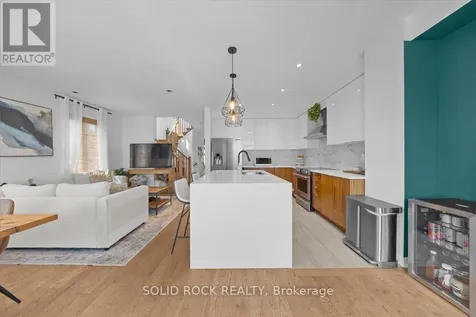 255 Trailsedge Way Ottawa ON K1W 0E8