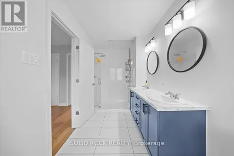 255 Trailsedge Way Ottawa ON K1W 0E8