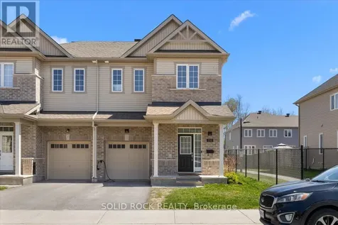 255 Trailsedge Way Ottawa ON K1W 0E8