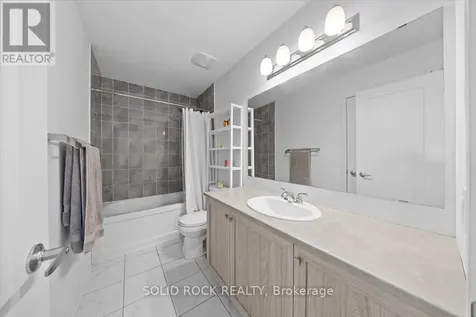 255 Trailsedge Way Ottawa ON K1W 0E8