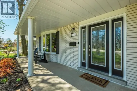 1614 Blackwell Road Sarnia ON N7X 1A4
