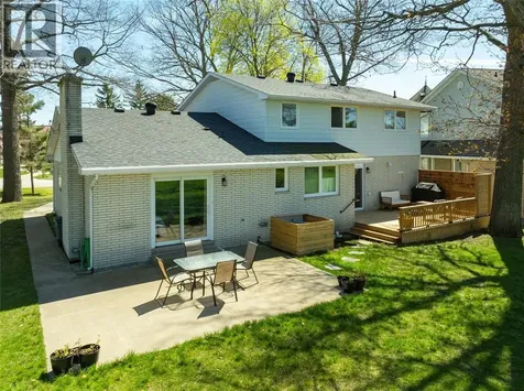 1614 Blackwell Road Sarnia ON N7X 1A4