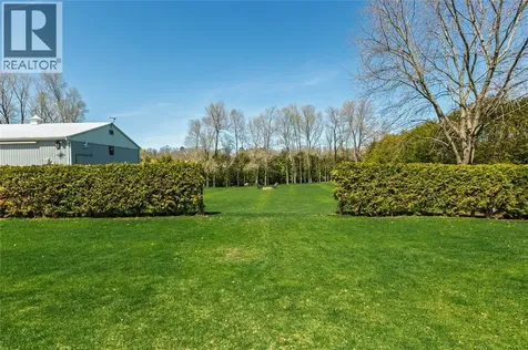 1614 Blackwell Road Sarnia ON N7X 1A4