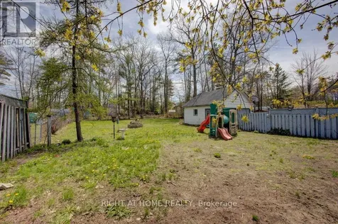 1865 River Road West Wasaga Beach ON L9Z 1L1