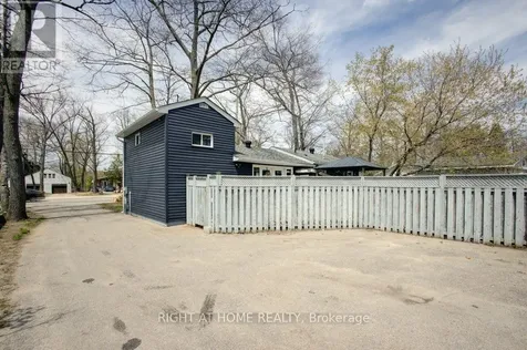 1865 River Road West Wasaga Beach ON L9Z 1L1