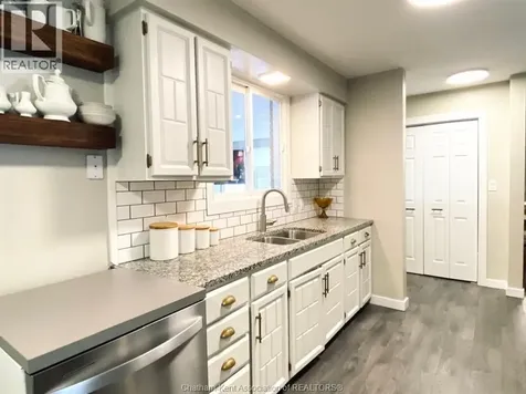 622 Sandra Crescent Wallaceburg ON N8A 2C6