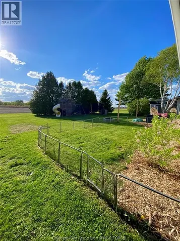 622 Sandra Crescent Wallaceburg ON N8A 2C6