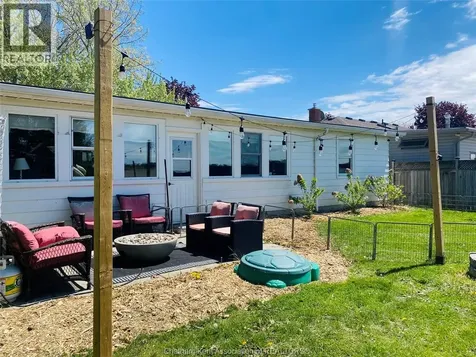 622 Sandra Crescent Wallaceburg ON N8A 2C6