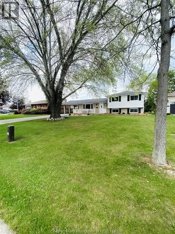 622 Sandra Crescent Wallaceburg ON N8A 2C6