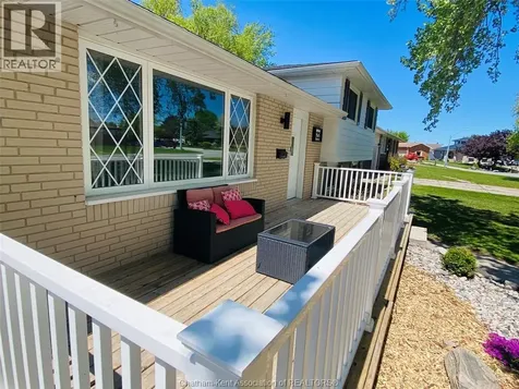 622 Sandra Crescent Wallaceburg ON N8A 2C6