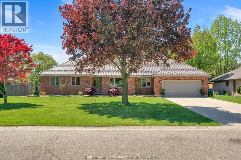27 Cramar Crescent Chatham ON N7M 6G3