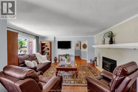 27 Cramar Crescent Chatham ON N7M 6G3