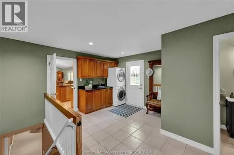 27 Cramar Crescent Chatham ON N7M 6G3