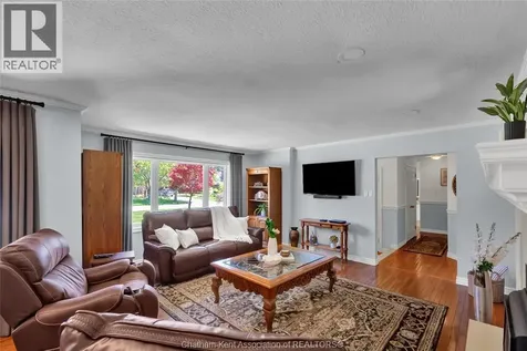 27 Cramar Crescent Chatham ON N7M 6G3