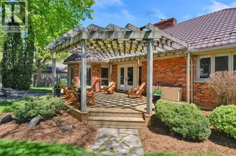 27 Cramar Crescent Chatham ON N7M 6G3