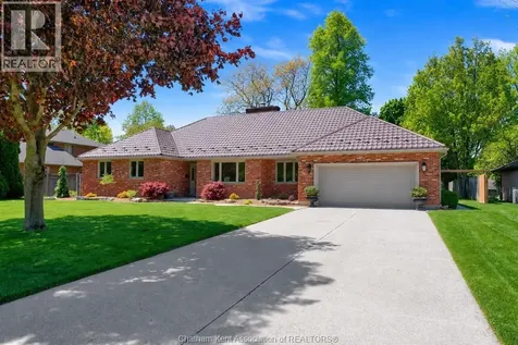 27 Cramar Crescent Chatham ON N7M 6G3