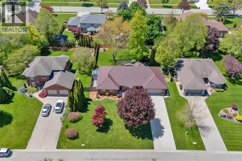 27 Cramar Crescent Chatham ON N7M 6G3
