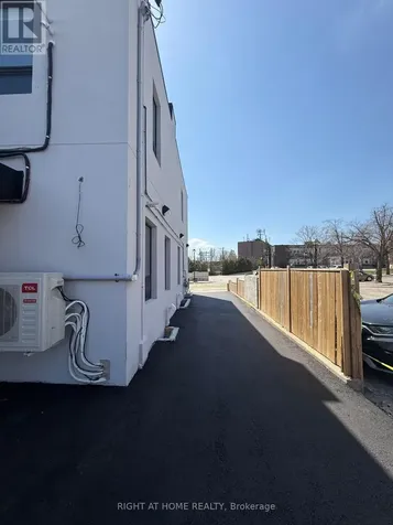 28 West Street North Orillia ON L3V 5B8