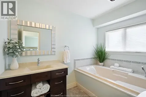 1603 Heritage Road Kingsville ON N9Y 2E6